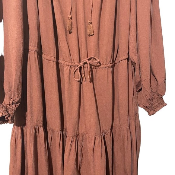 OLD Navy Waist-Defined Crinkle-Textured Long-Sleeve Midi Dress - Picture 5 of 14